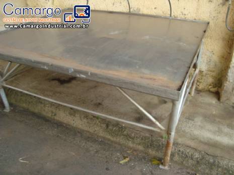 Mesa de a�o inox 2,00  x 1,80 metros
