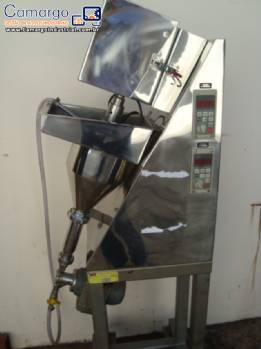 Envasadora dosadora para recheios salgados chocolates doces MCI