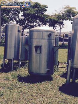 Tanques reservat�rios em a�o inox