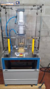 Prensa hidra�lica para sabonetes em barras Claumaq 800 unidades / hora