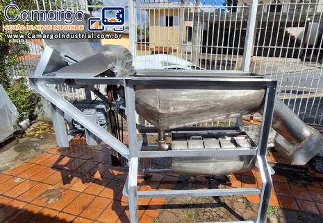 Despolpadeira em a�o inox 3 est�gios 3.000 kg por hora  Mec�nica Centen�rio