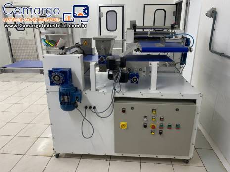 Laminadora de massas pizzas L�der 400 kg  at� 400 kg por hora