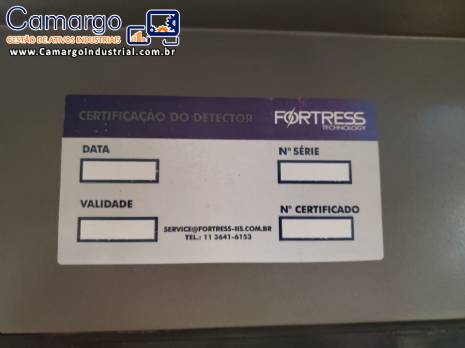 Detector de metais inclinado Fortress 2019