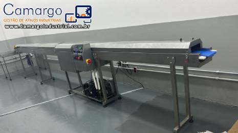 Cobrideira com t�nel de resfriamento de chocolate coberturas com decorador AGUIATECH