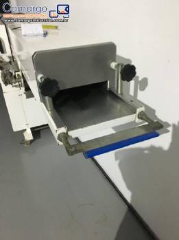 Túnel de resfriamento, cobrideira e temperadeira e tanque derretedor para chocolate Limaq