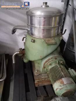 Centr�fuga separadora em a�o inox para concentra��o de �leos essenciais Westfalia