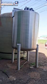 Tanque em aço inox 4.500 L